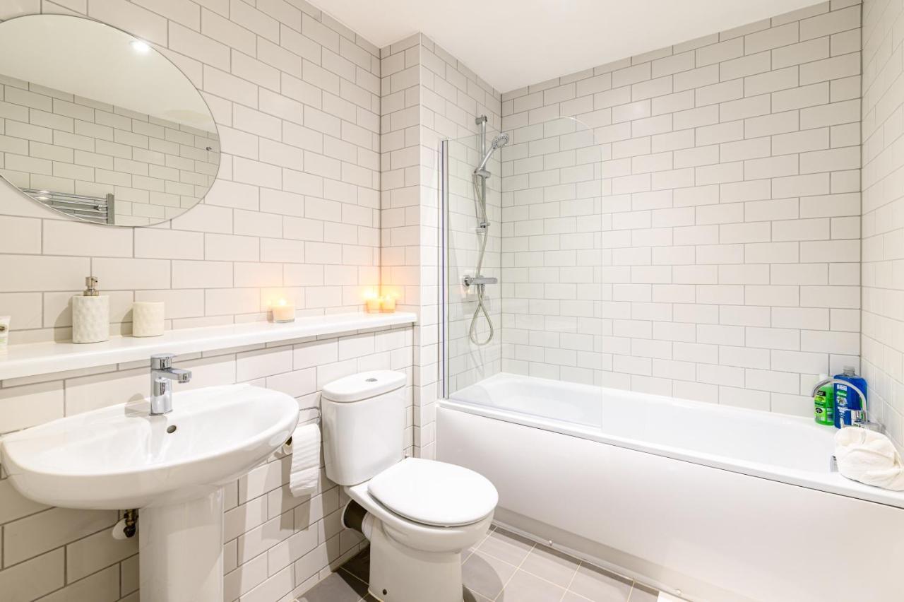 Comfy & Homely 2Bed Apartment - 5 Star Location Manchester Exterior foto